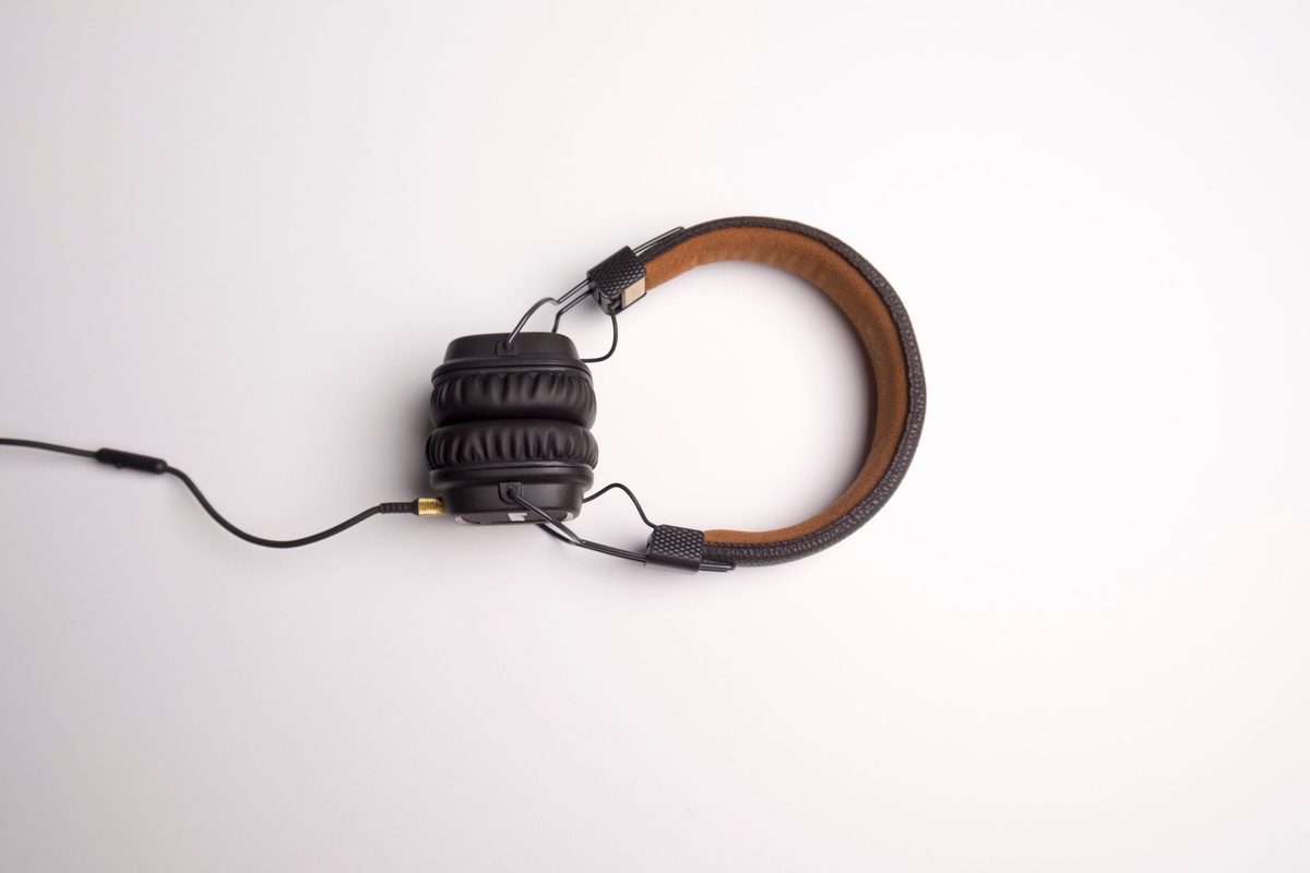 10 Best Audio & Headphones Shopify Stores (2026)