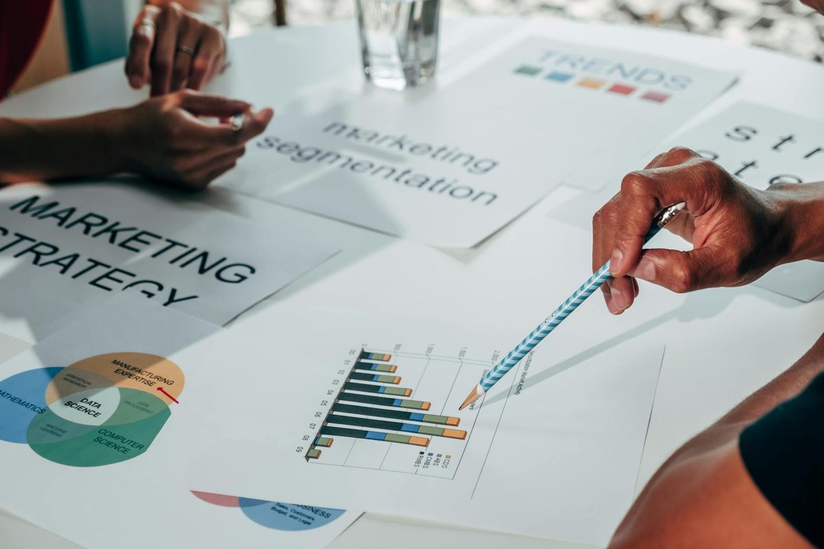 Shopify Customer Segmentation: Group and Target Buyers